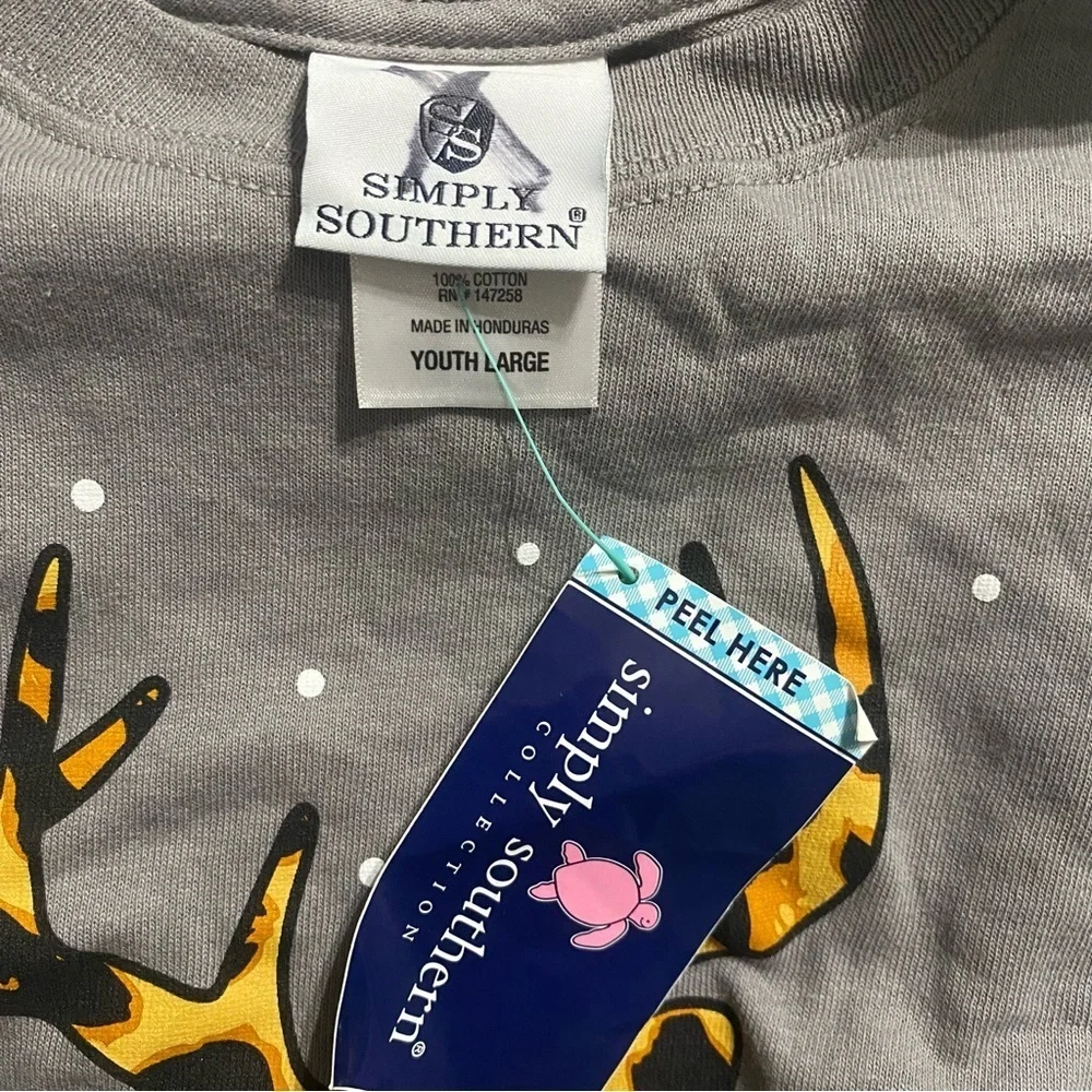 NWT Simply Southern Gray Long Sleeve Deer Winter T Shirt